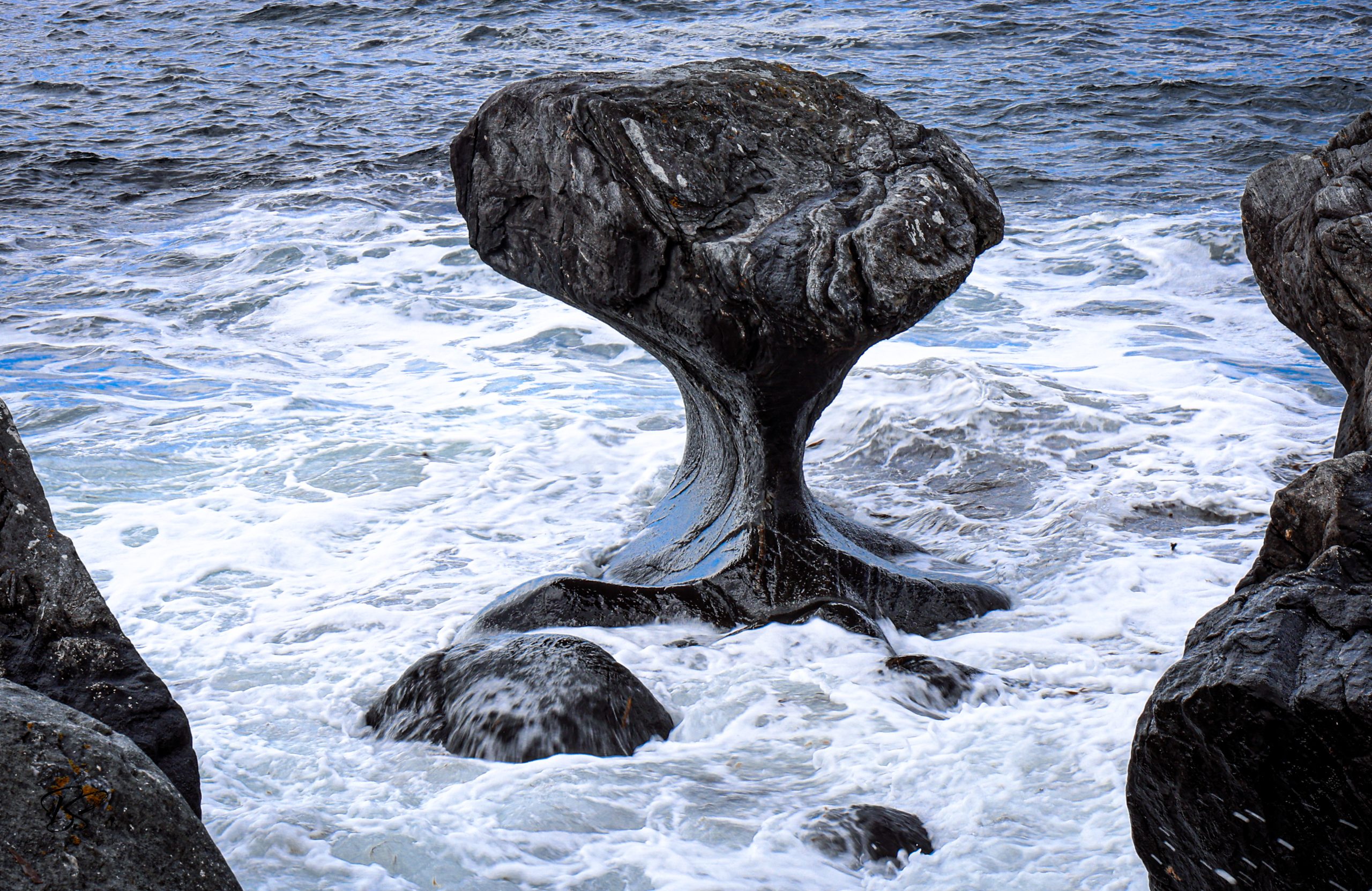 Kannestein rock formation on the Norwegian coast near Måløy